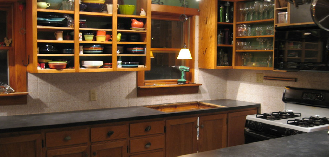 How to Paint Laminate Countertops